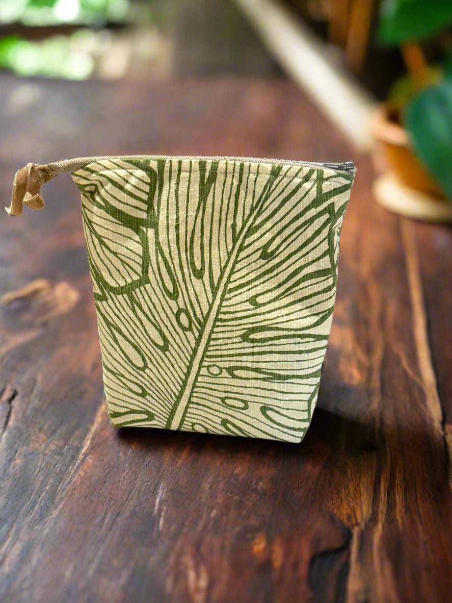 A-Washable/Reusable Zip Snack Pouch w/PUL Lining