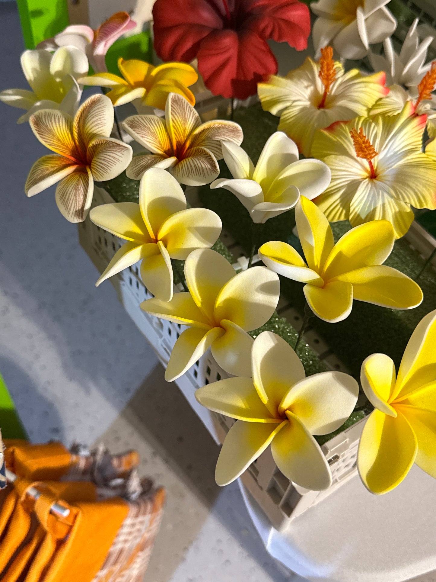 D-Assorted Foam Tropical Flowers w/Stem