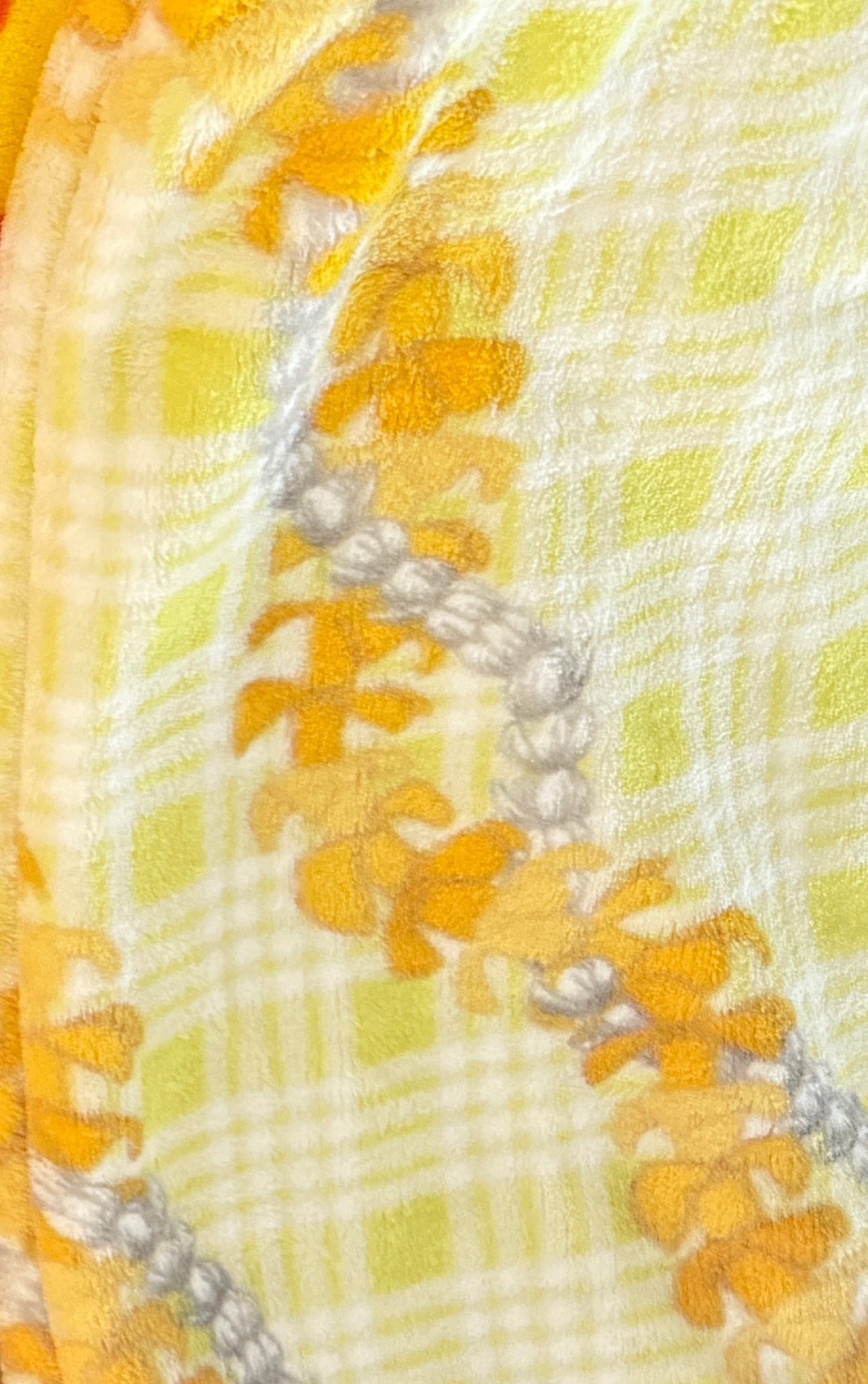 A-Hawaiian Prints Soft Throw Blanket