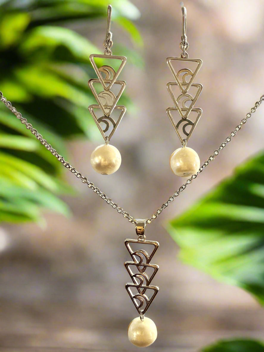 C-Tricolor White Pearl Triangle earrings & Neckless Set