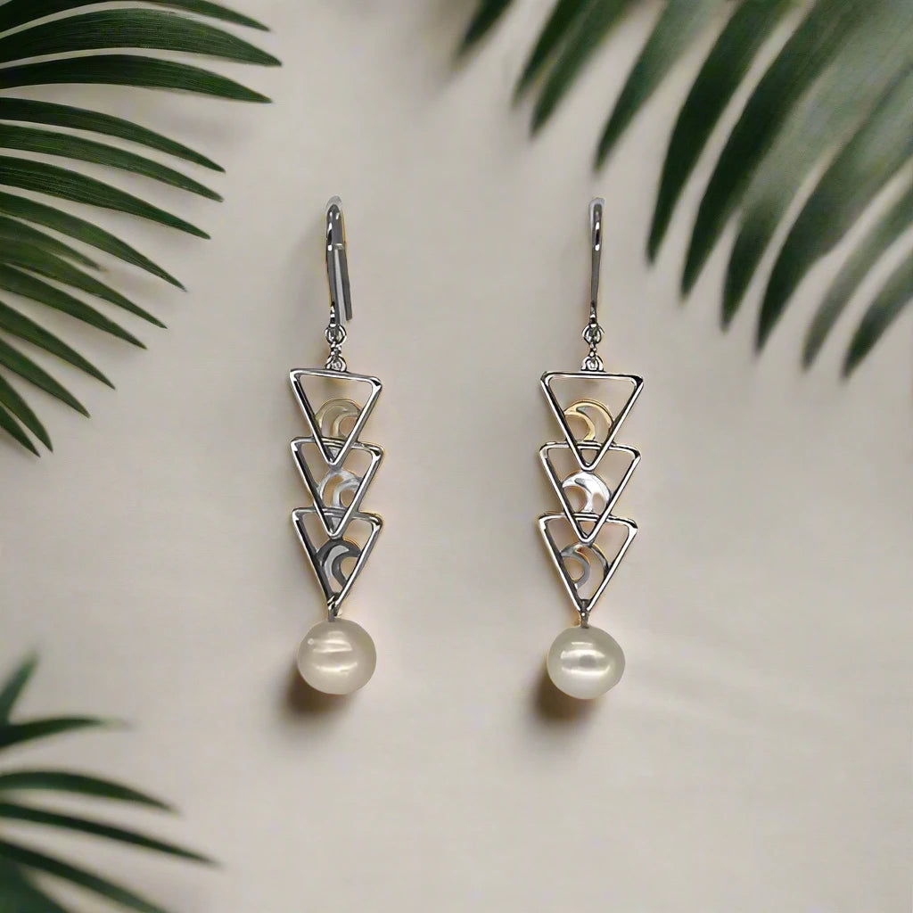 C-Tricolor White Pearl Triangle earrings & Neckless Set